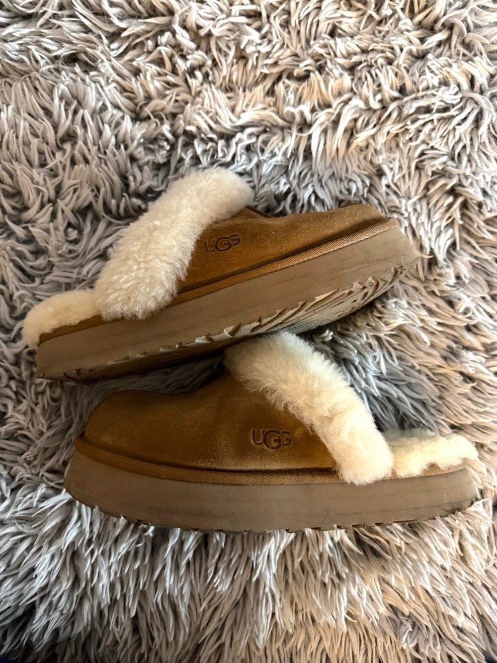 UGG Women's Chestnut Suede Shearling Slide Slippers - Chestnut